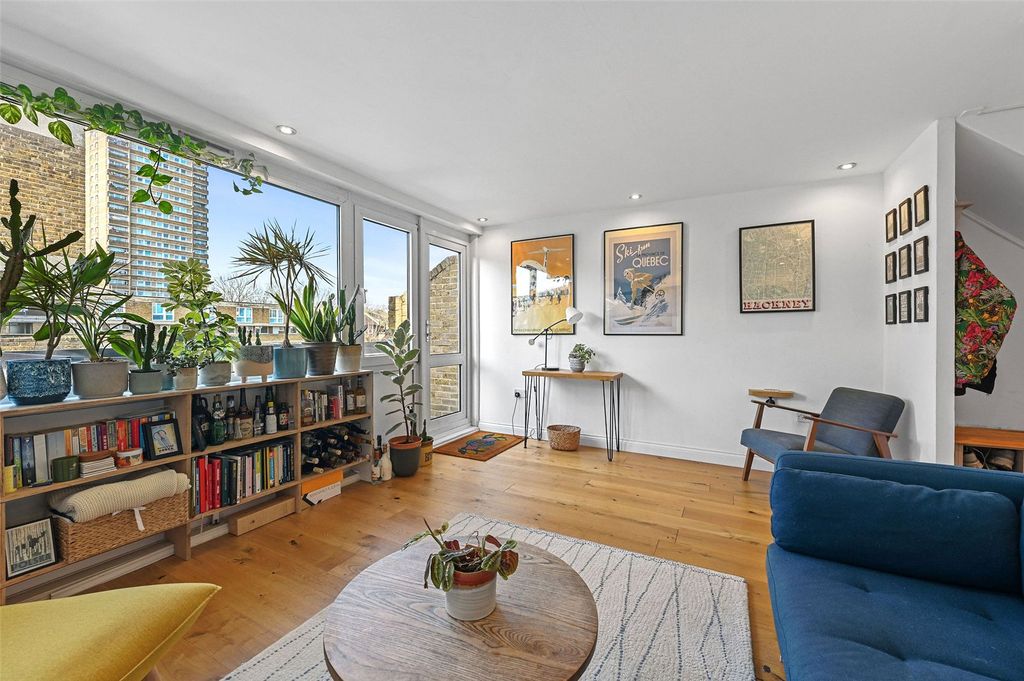 Property photo 1 of 26 Reception