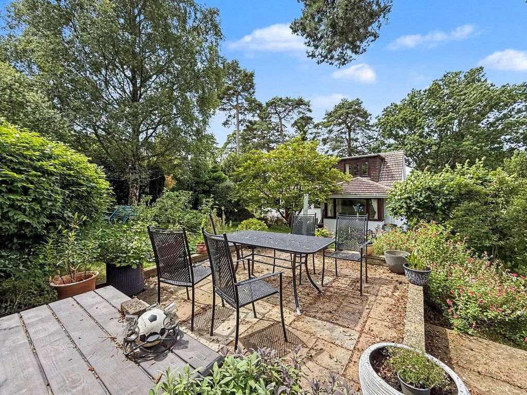 Property photo 2 of 26