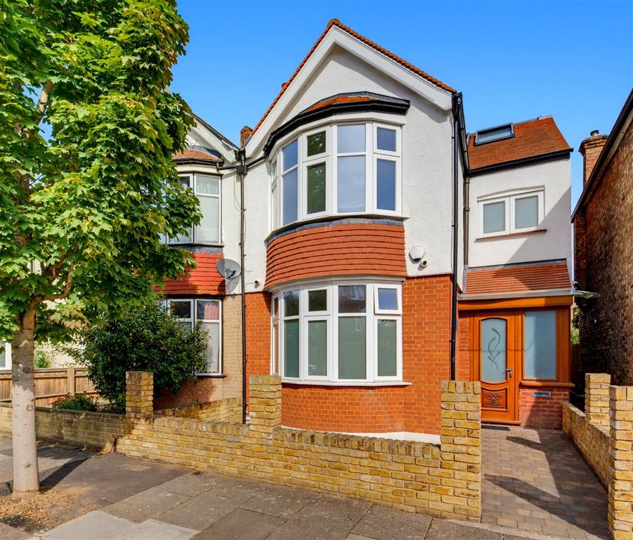Property photo 1 of 19 31 Clitherow Avenue.Jpg