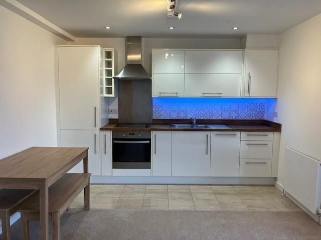 Property photo 2 of 7 Kitchen.Jpg