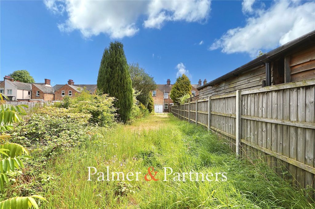 Property photo 2 of 20 Picture No. 19