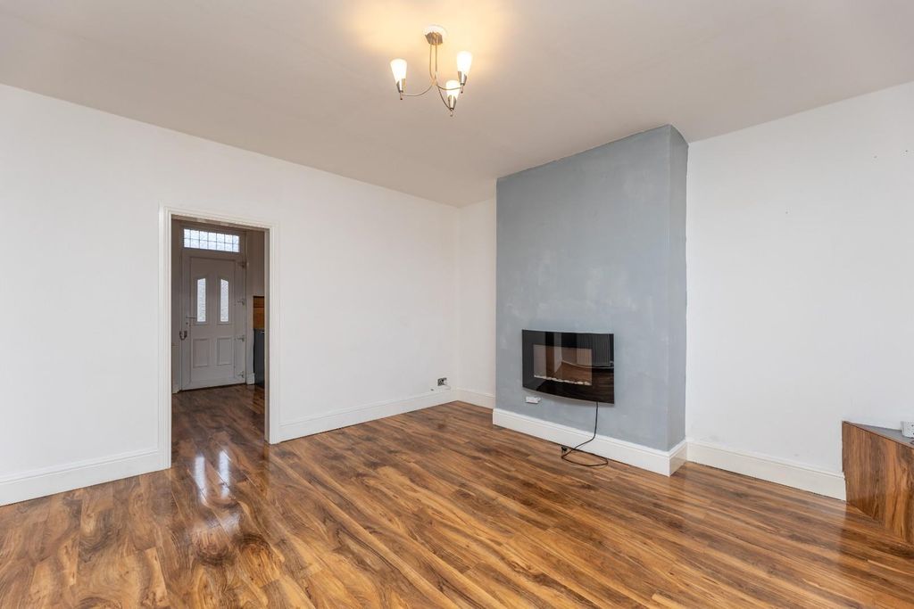 Property photo 3 of 10 5C5A2907.Jpg