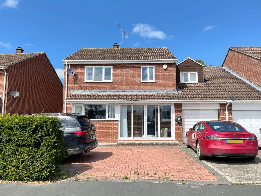 Property photo 1 of 13