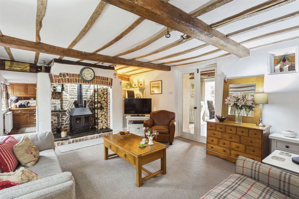 Property photo 2 of 11 Sitting Room