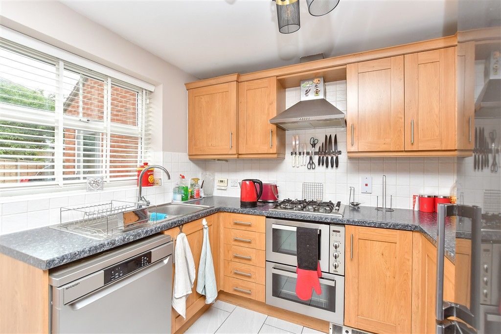 Property photo 2 of 14 Kitchen