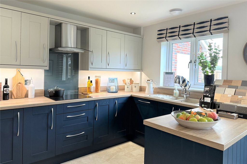 Property photo 2 of 8 Picture No. 06