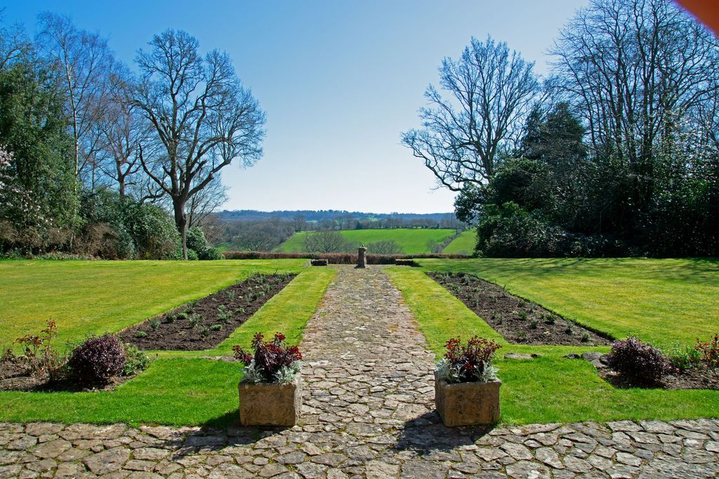 Property photo 2 of 42 Southerly Views