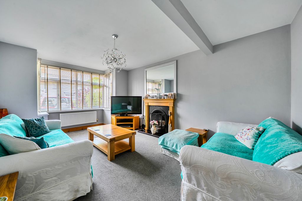 Property photo 3 of 15 148087886A397Aa310556
