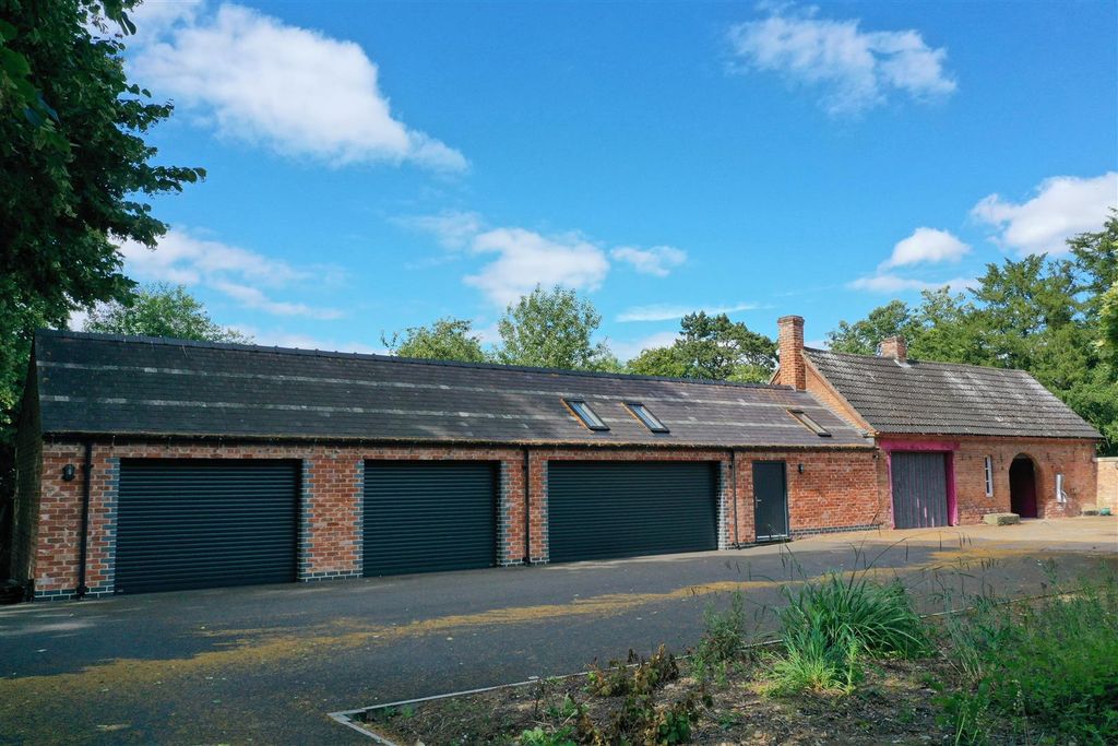 Additional image 31 of 4 bed detached house for saleDarlton Road, Dunham-On-Trent, Newark NG22