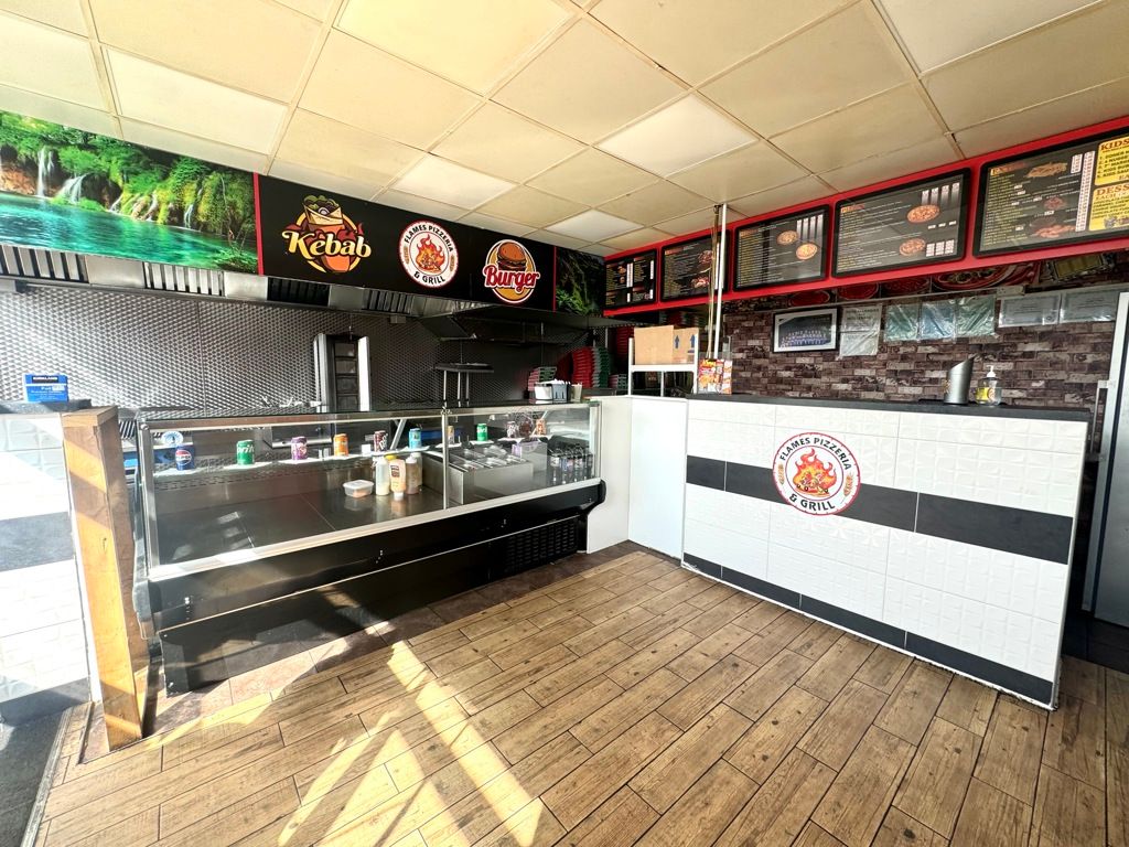 Property photo 2 of 6 Photo 4