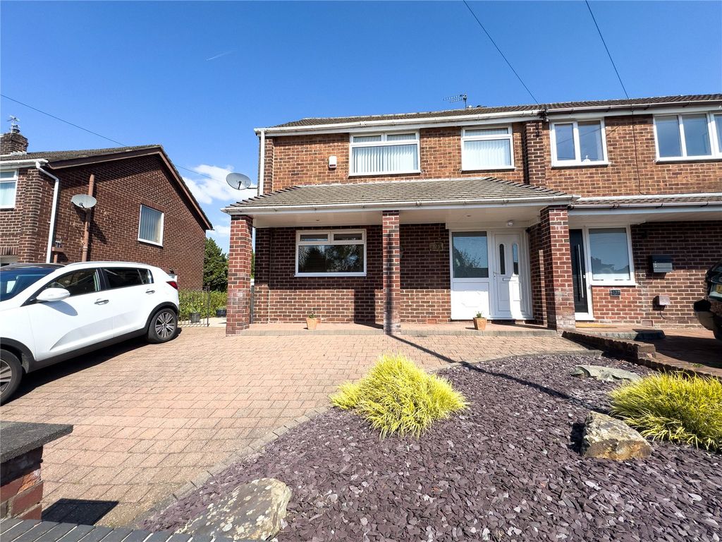 Property photo 1 of 31 Picture No. 12