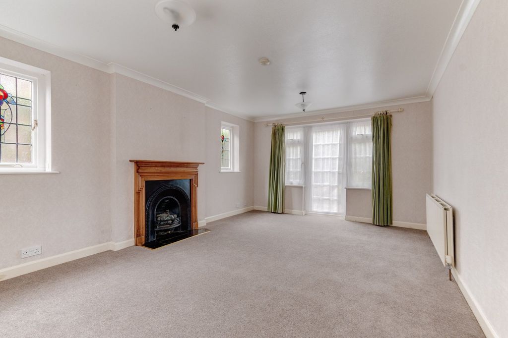 Property photo 3 of 21 Picture No. 09