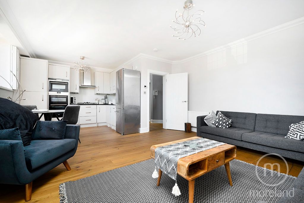 Property photo 2 of 9 4267783