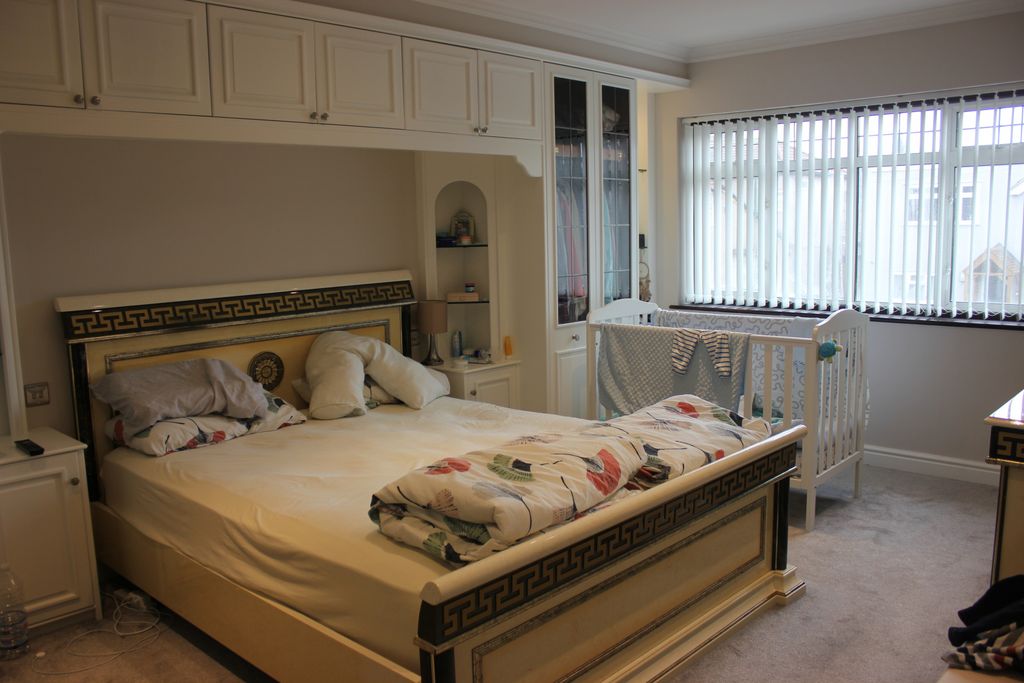 Property photo 3 of 15 Gallery