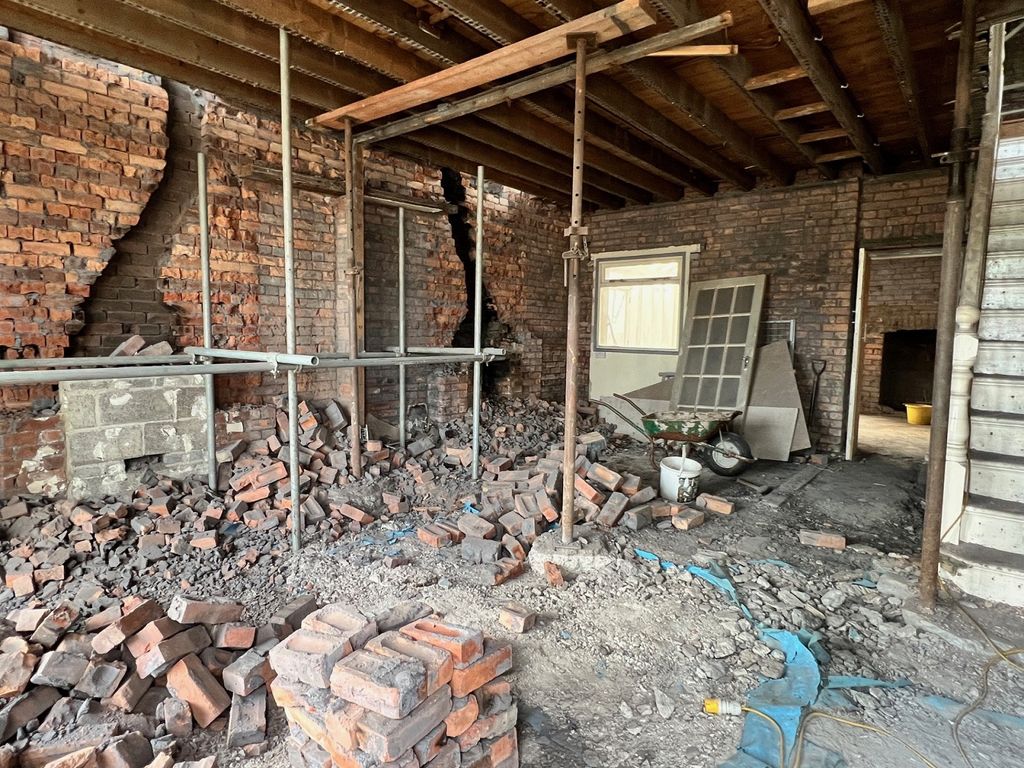 Property photo 3 of 12 Not Specified
