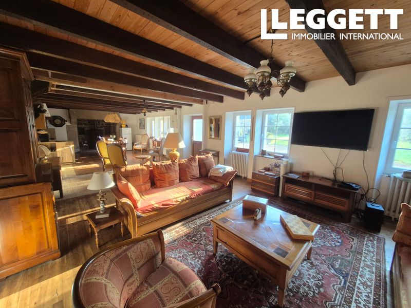 Property photo 2 of 10