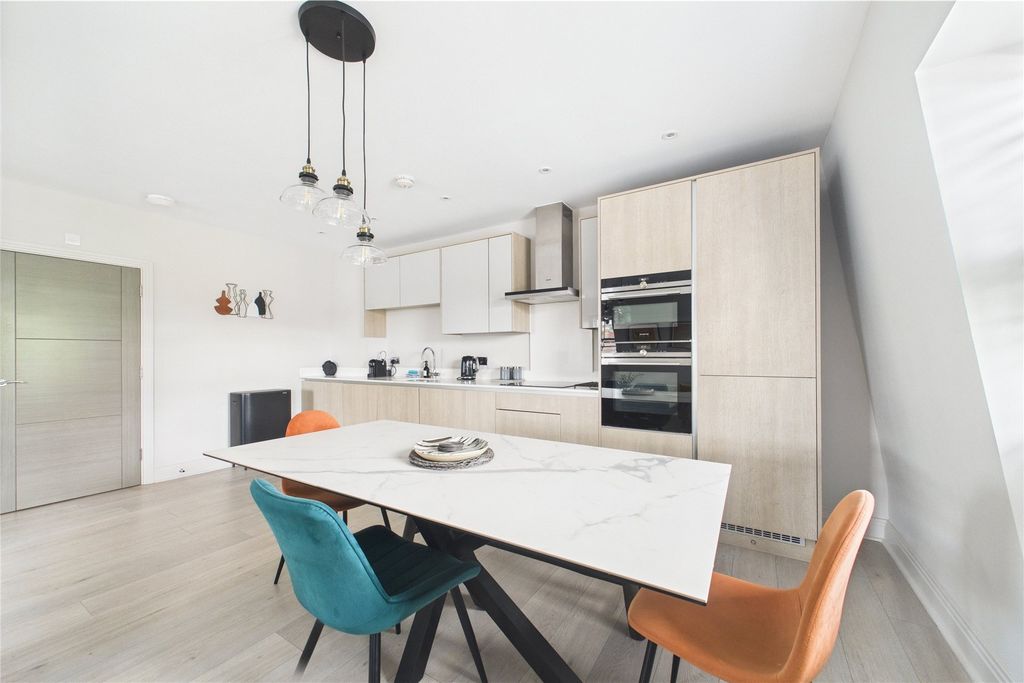 Property photo 2 of 13 Picture No. 58