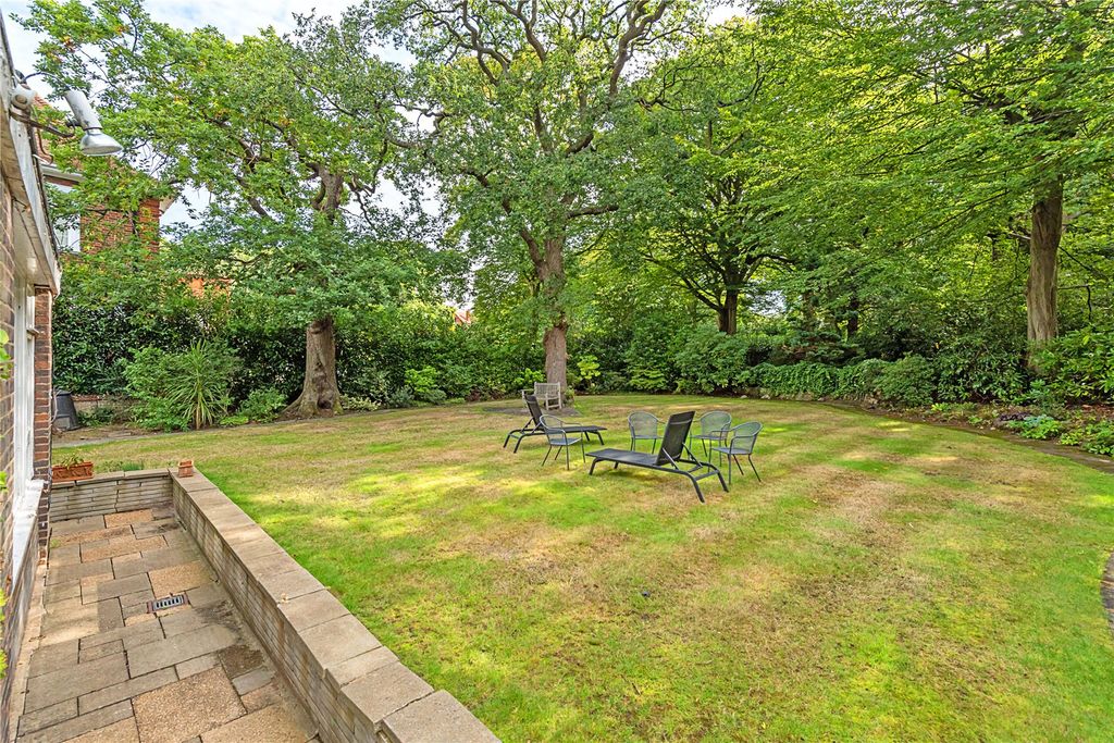 Property photo 3 of 6 Current Garden