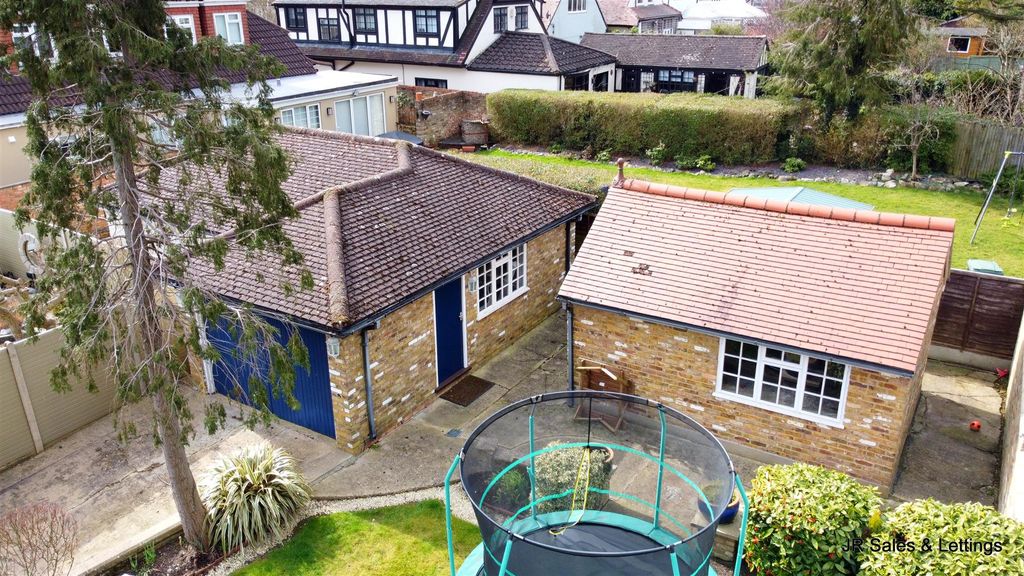Property photo 3 of 24 Dji_Fly_20250311_115424_680_1741694089597_Photo_Op