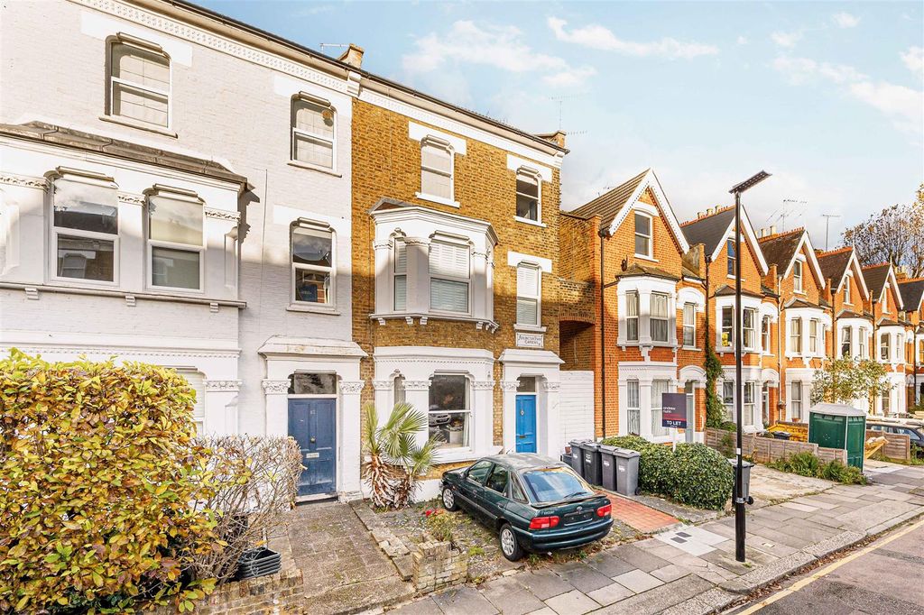 Property photo 3 of 9