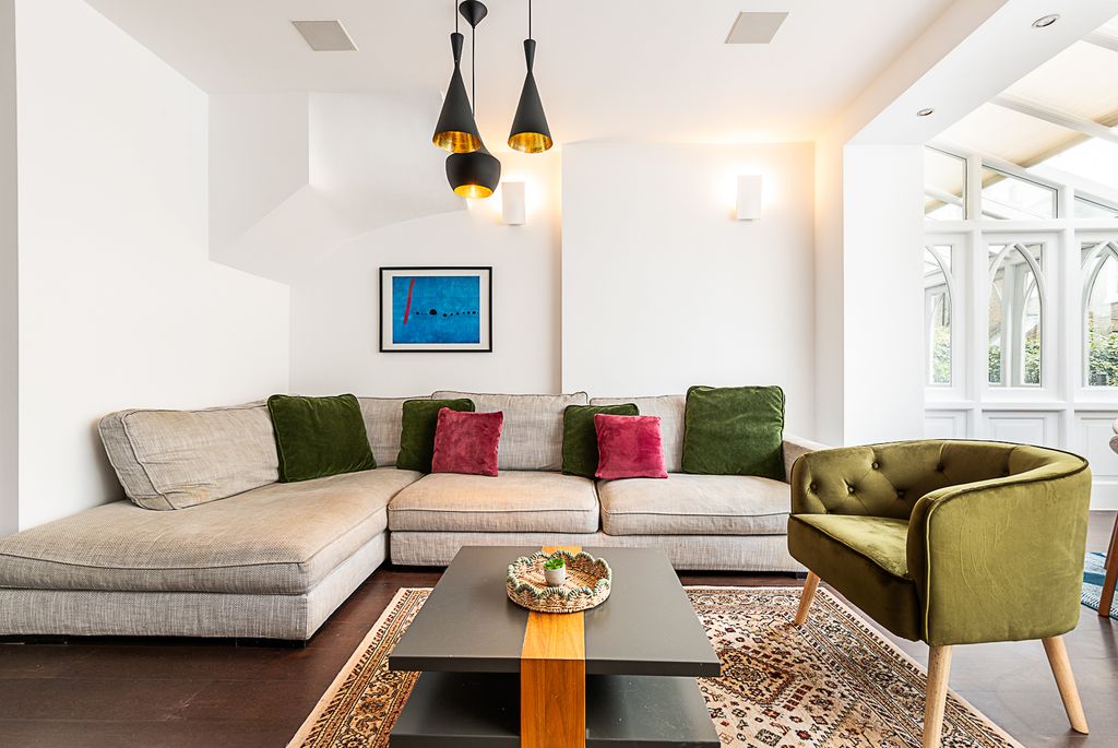 Property photo 2 of 38