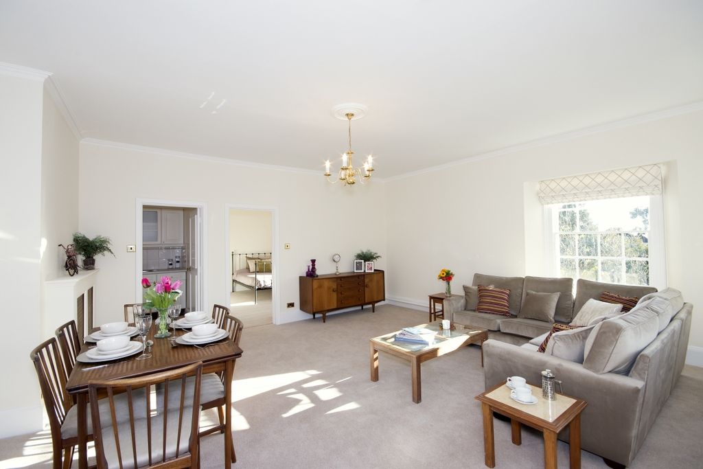 Property photo 3 of 8 Image (105)