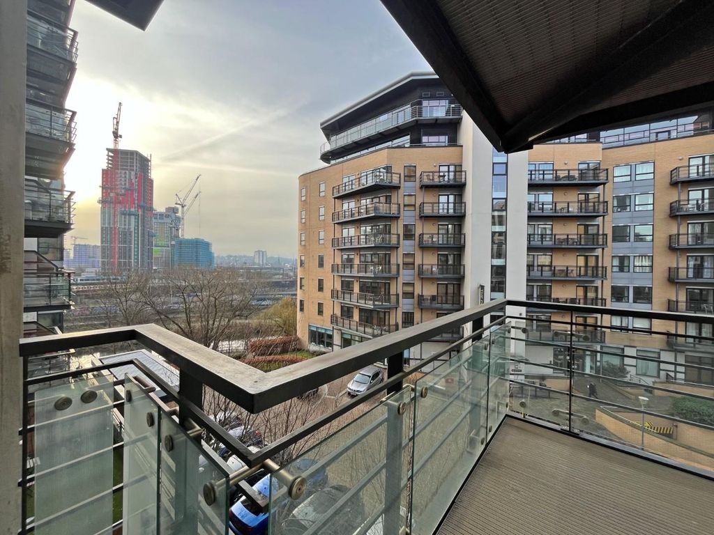 Property photo 2 of 9