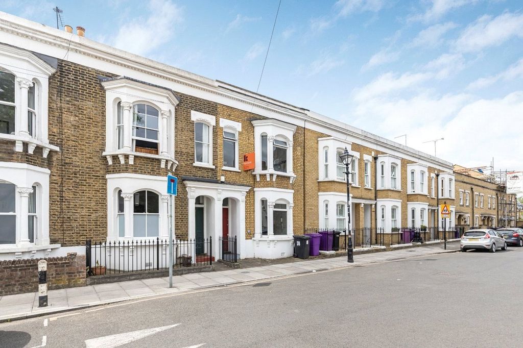 Property photo 1 of 13 Exterior