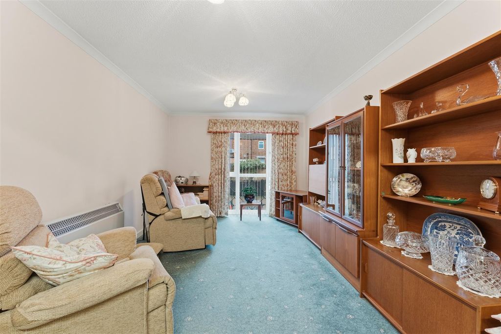 Additional image 4 of 2 bed flat for saleNN16, Oaktree Court, George Street, Kettering