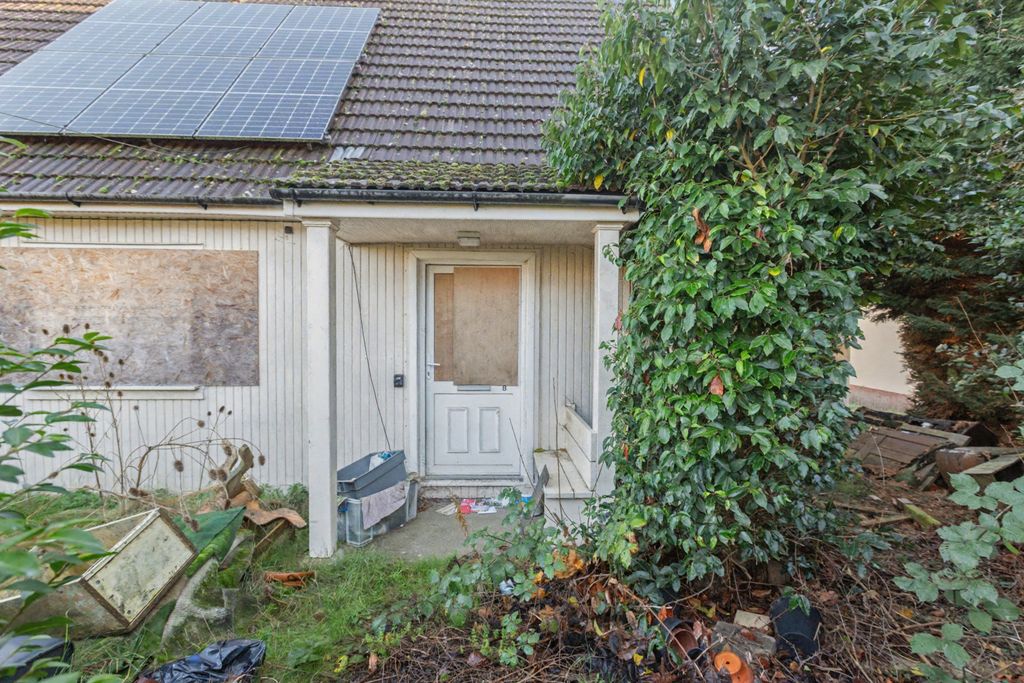 Property photo 2 of 26 8 Kings Road, Maulden, Bedford  Mk45 2Dt