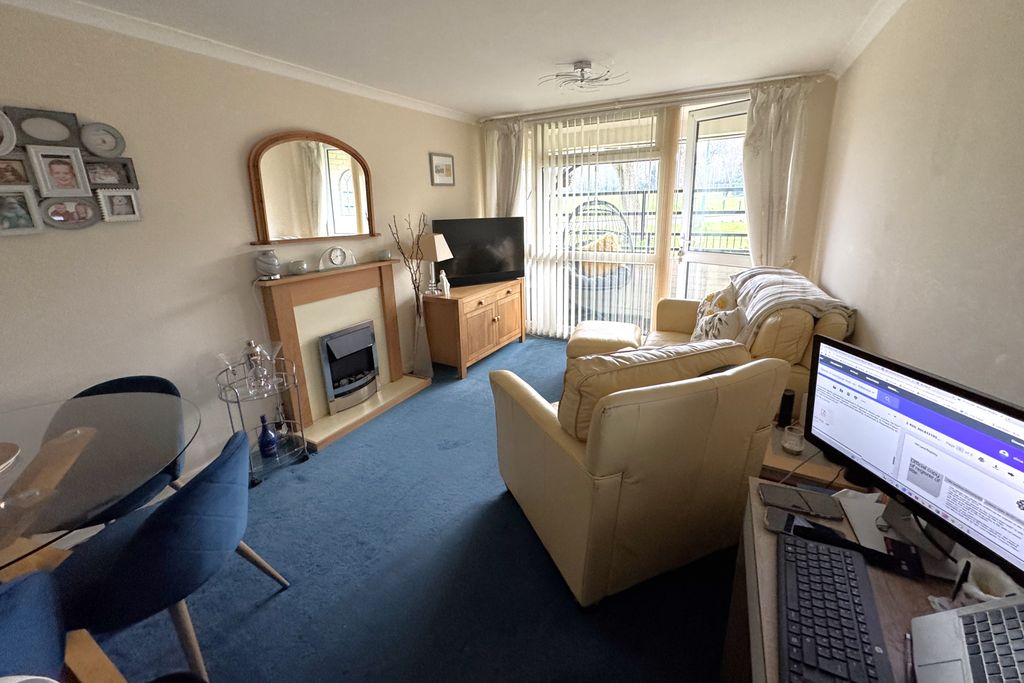 Property photo 3 of 14