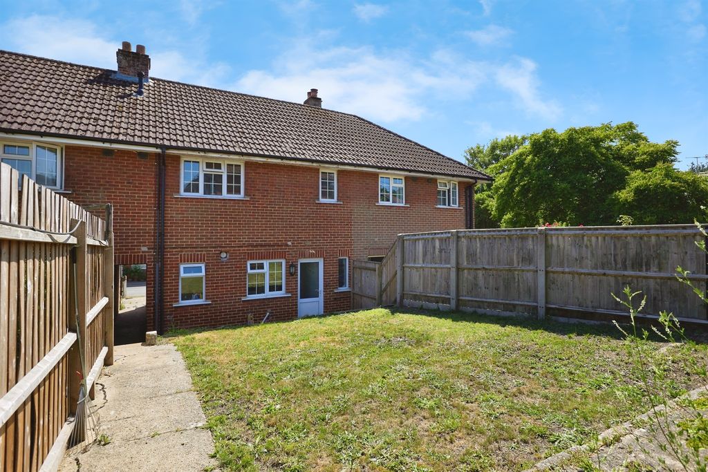 Property photo 2 of 13