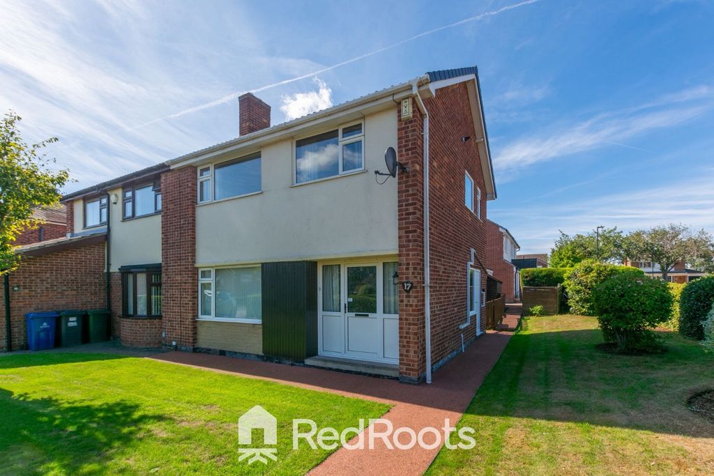 Property photo 2 of 3 5428101