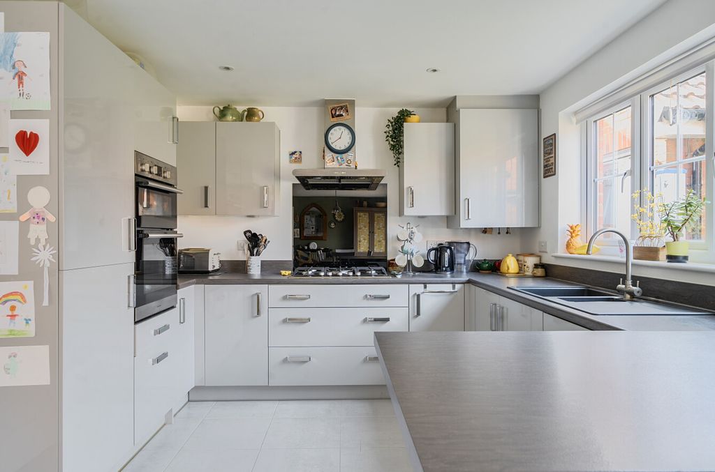 Property photo 2 of 24 1431259-17-69c185...