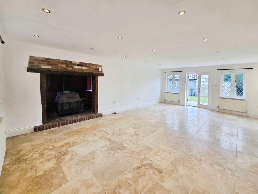 Property photo 1 of 19 Pbox-Img.Jpg