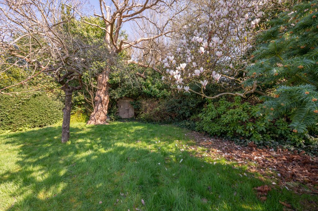 Property photo 3 of 24 Picture No. 32