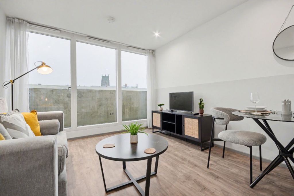 Property photo 2 of 9 Open Plan Living