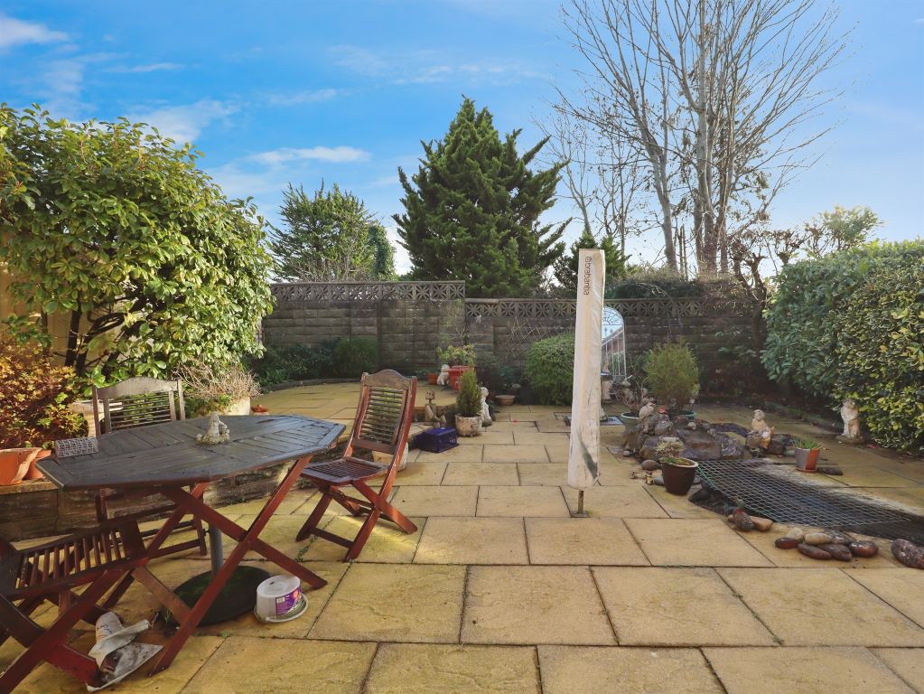 Property photo 3 of 25