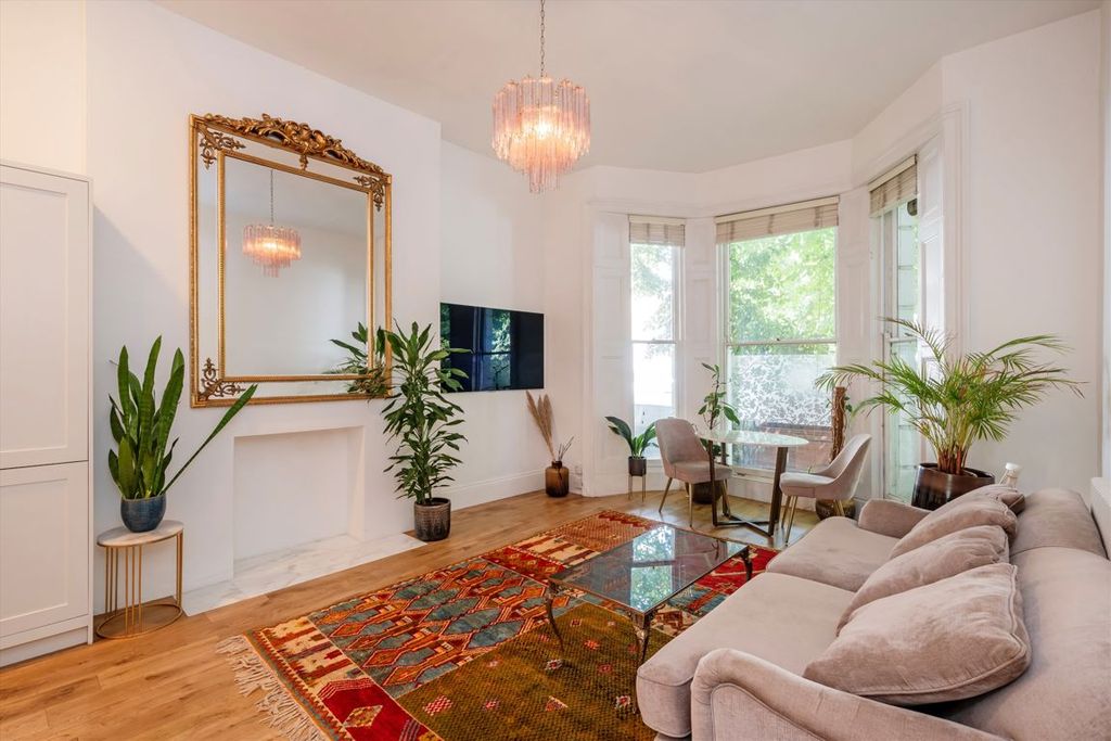 Property photo 1 of 5