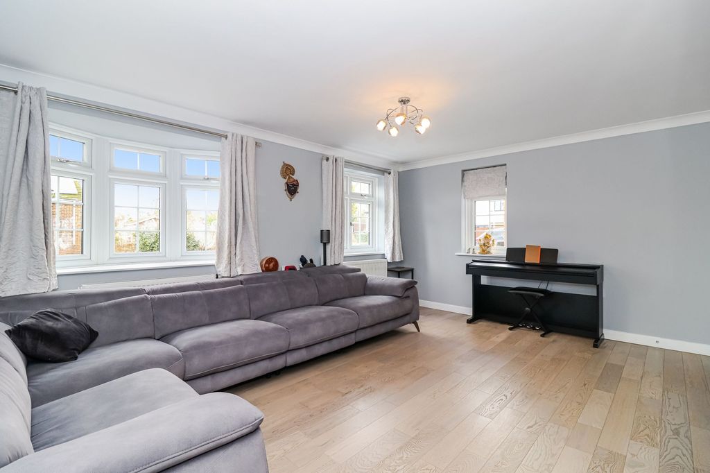 Property photo 3 of 30