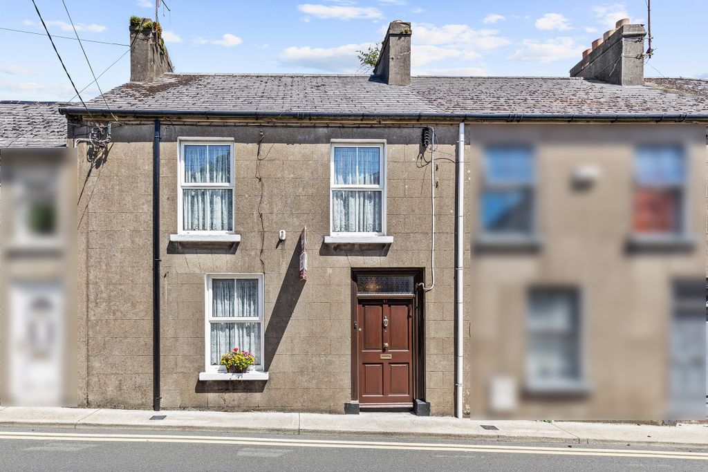 Property photo 1 of 34