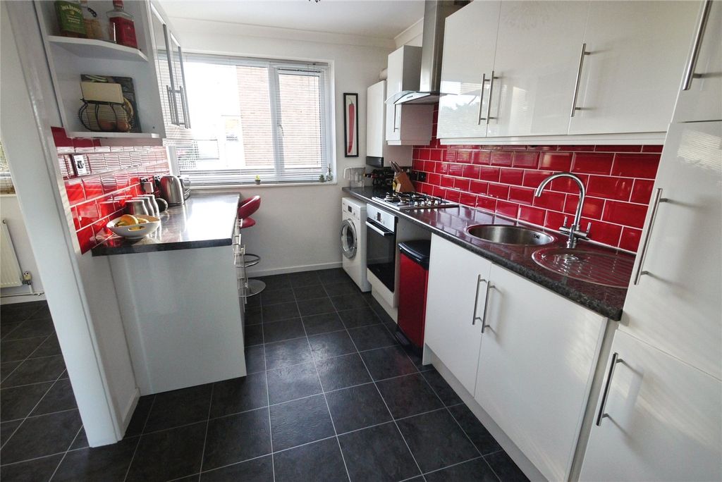 Property photo 2 of 17 Picture No. 02