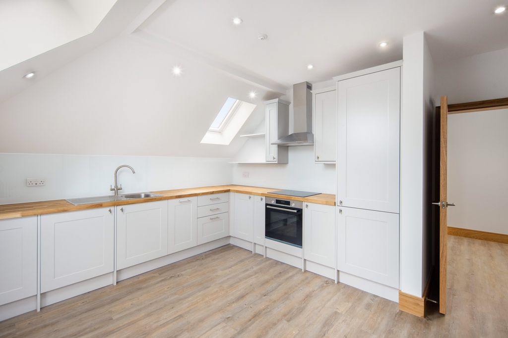 Property photo 2 of 17 Kitchen