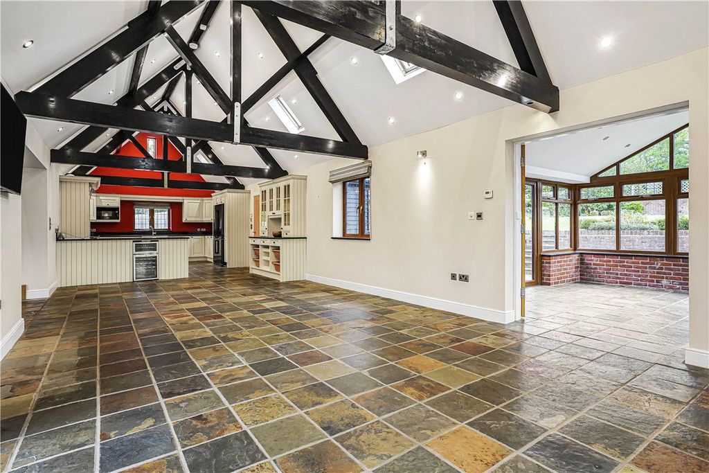 Property photo 3 of 35 Picture No. 48