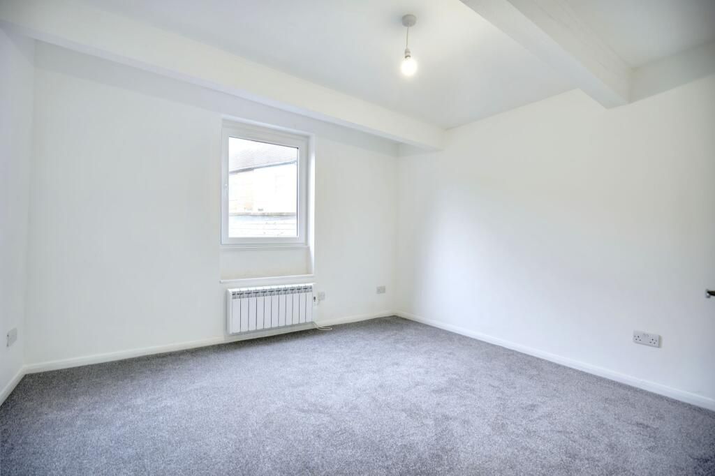 Property photo 2 of 5 Gallery