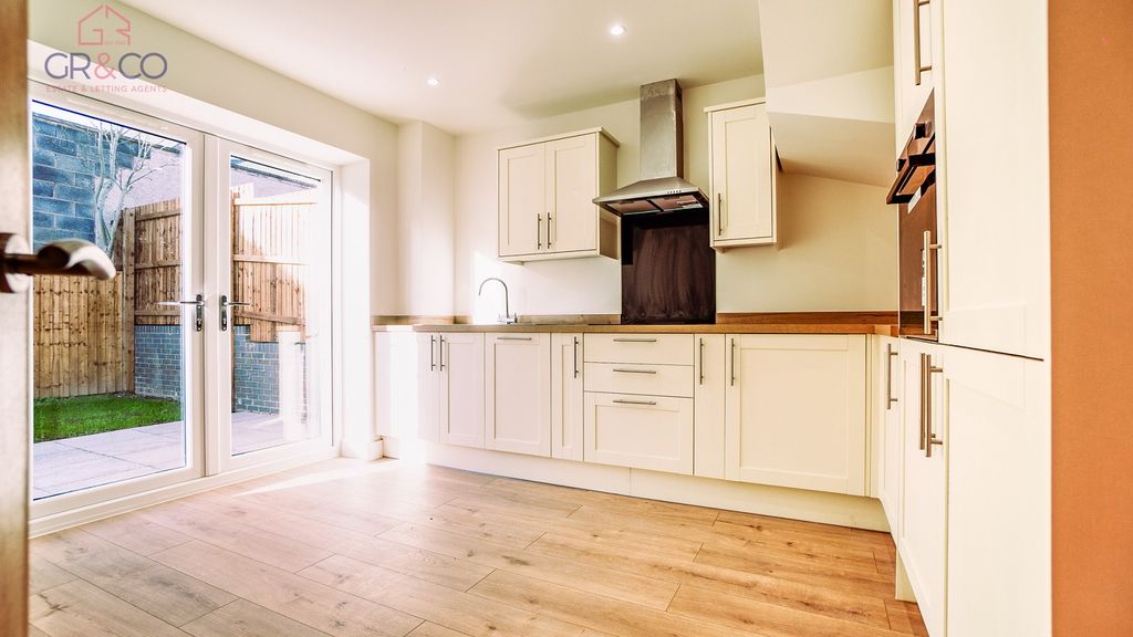 Property photo 3 of 16 Not Specified