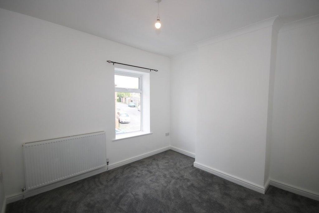 Property photo 2 of 7 Lounge