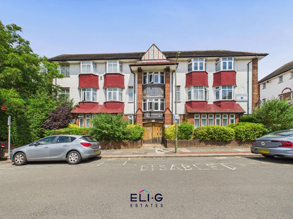 Property photo 1 of 10 Three Bed First Floor Purpose Built Apartment