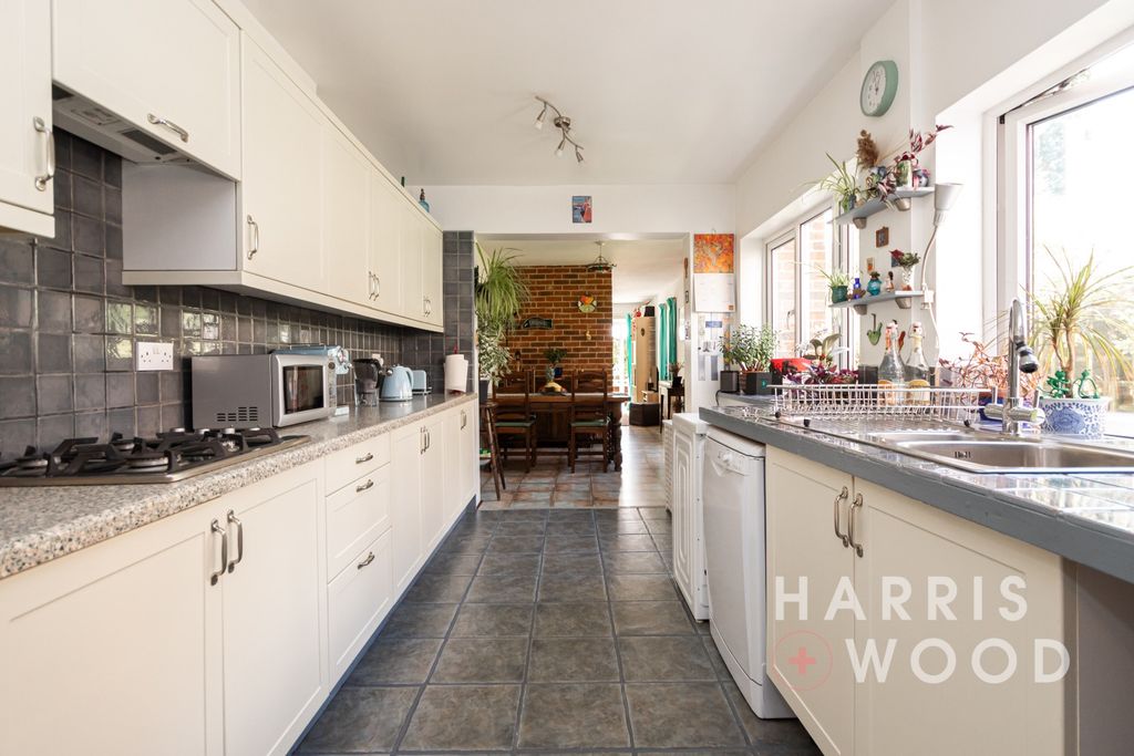 Property photo 3 of 26 4230596