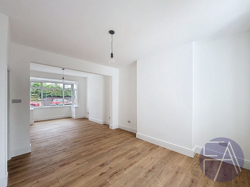 Property photo 3 of 23 4517165